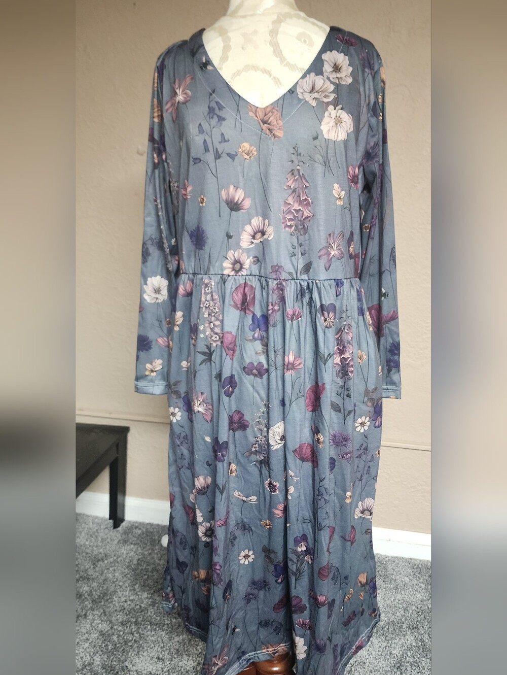Women's Floral V-Neck Long Sleeve Maxi Dress - Dusty Blue Medium NWOT